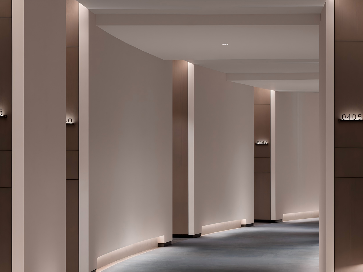 11luxury-hotel-corridor-with-soft-wall-lighting