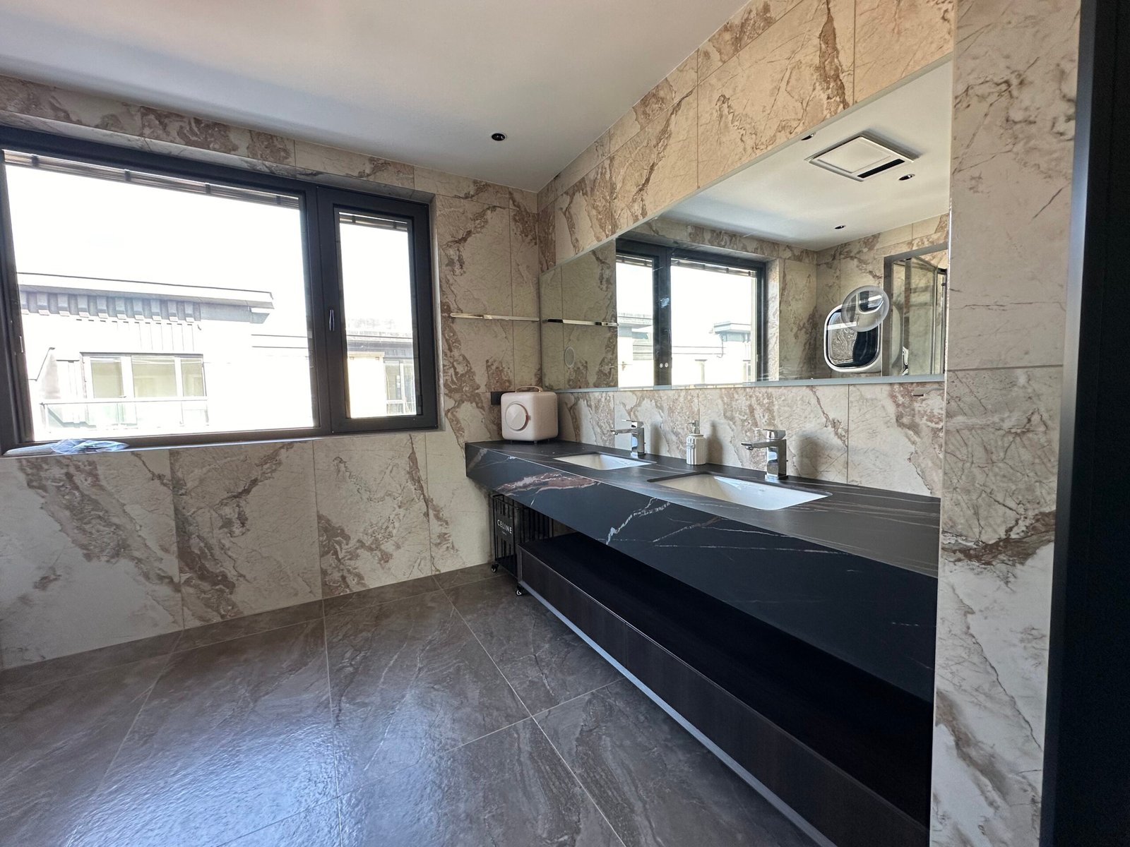double-sink-marble-bathroom-vanity