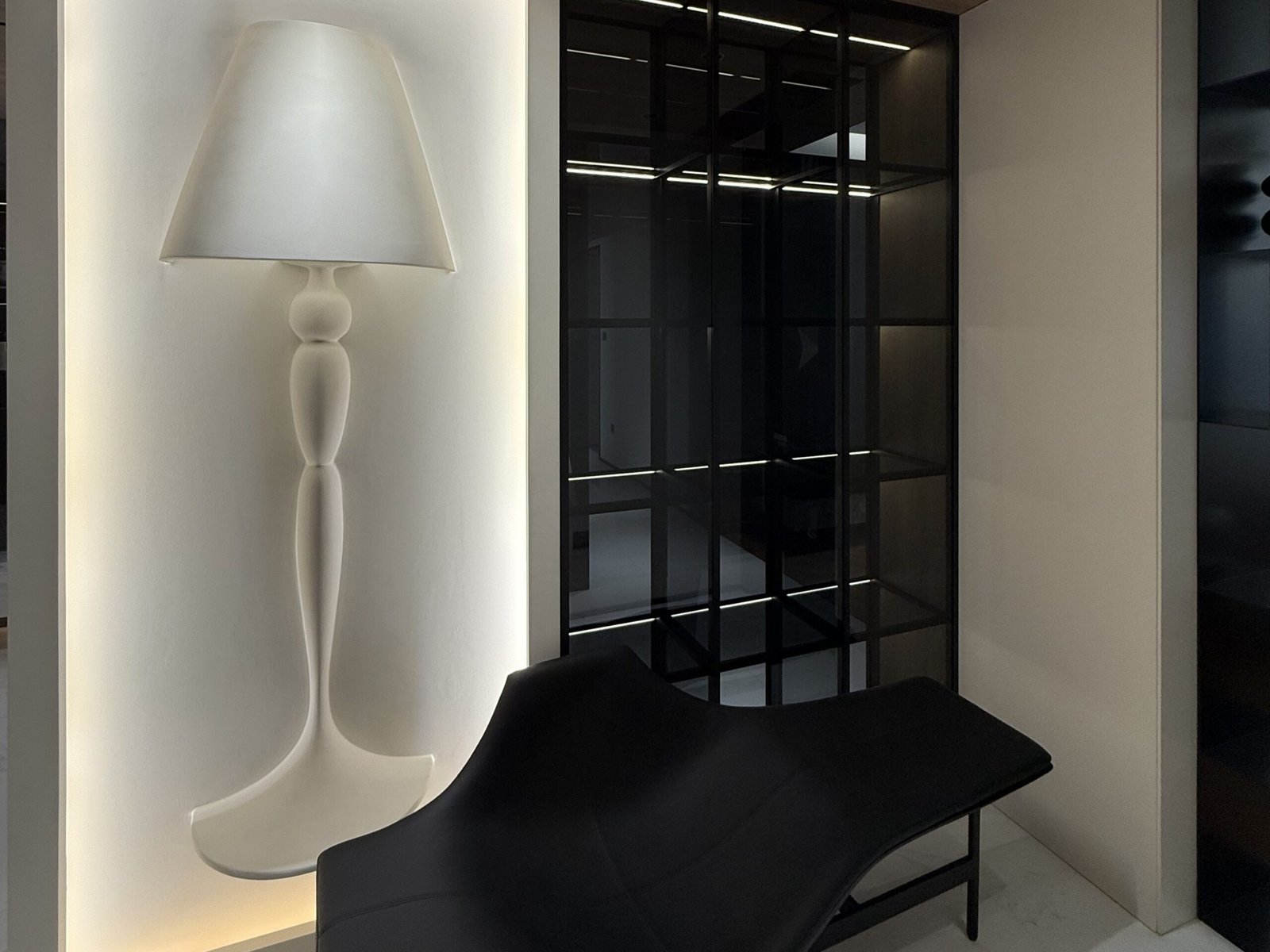 glass-display-cabinet-modern-lounge-corner