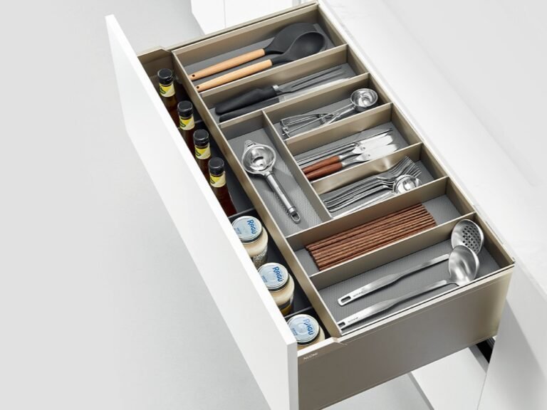 kitchen-spice-drawer-storage-system