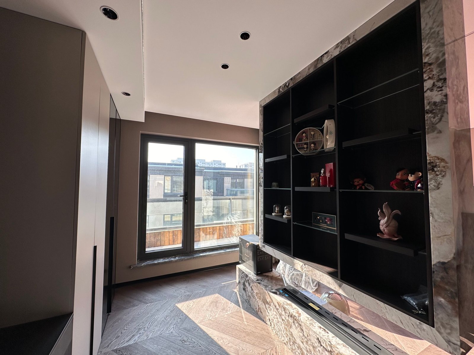 modern-display-cabinet-window-storage