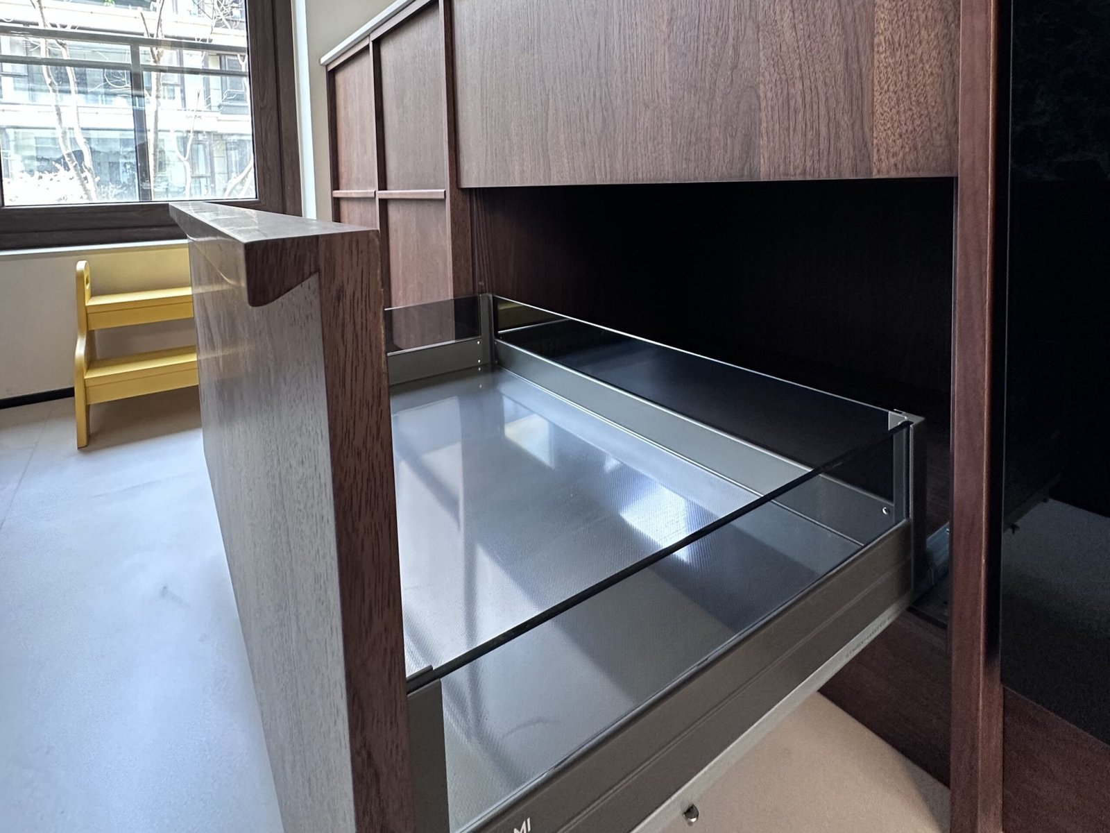 modern-kitchen-pull-out-storage-basket