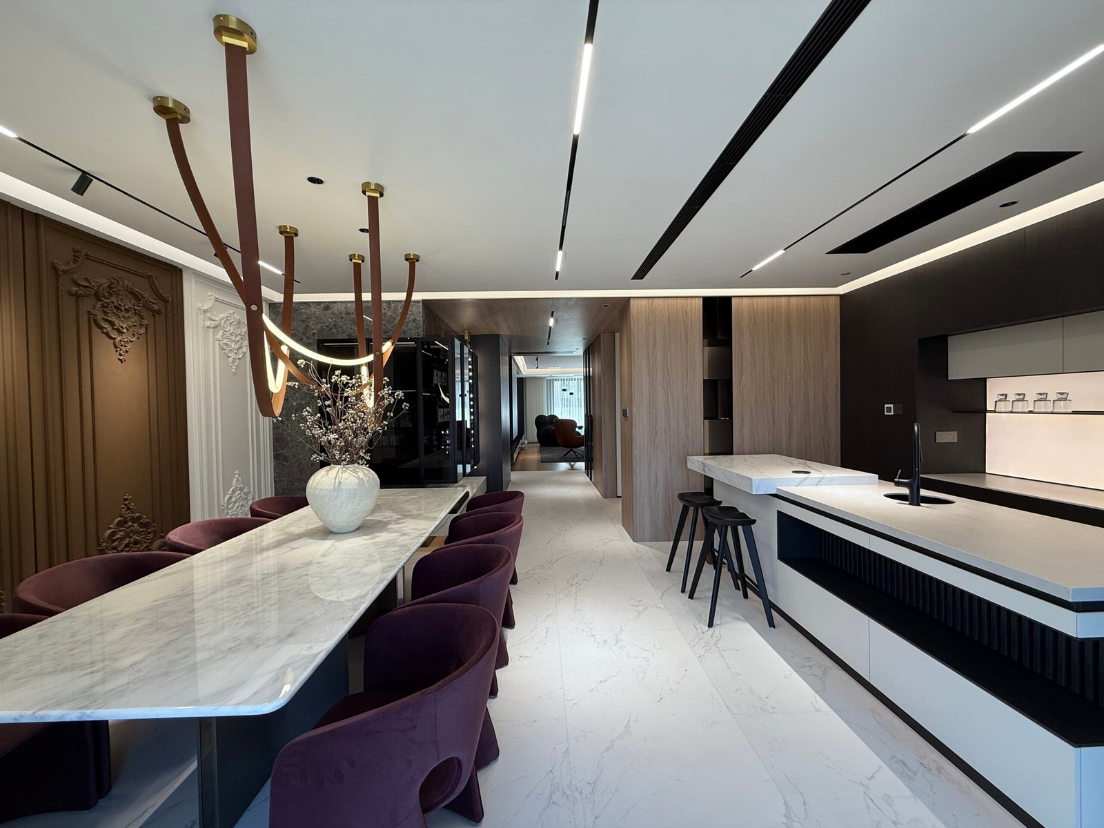 open-plan-dining-kitchen-custom-cabinet-design