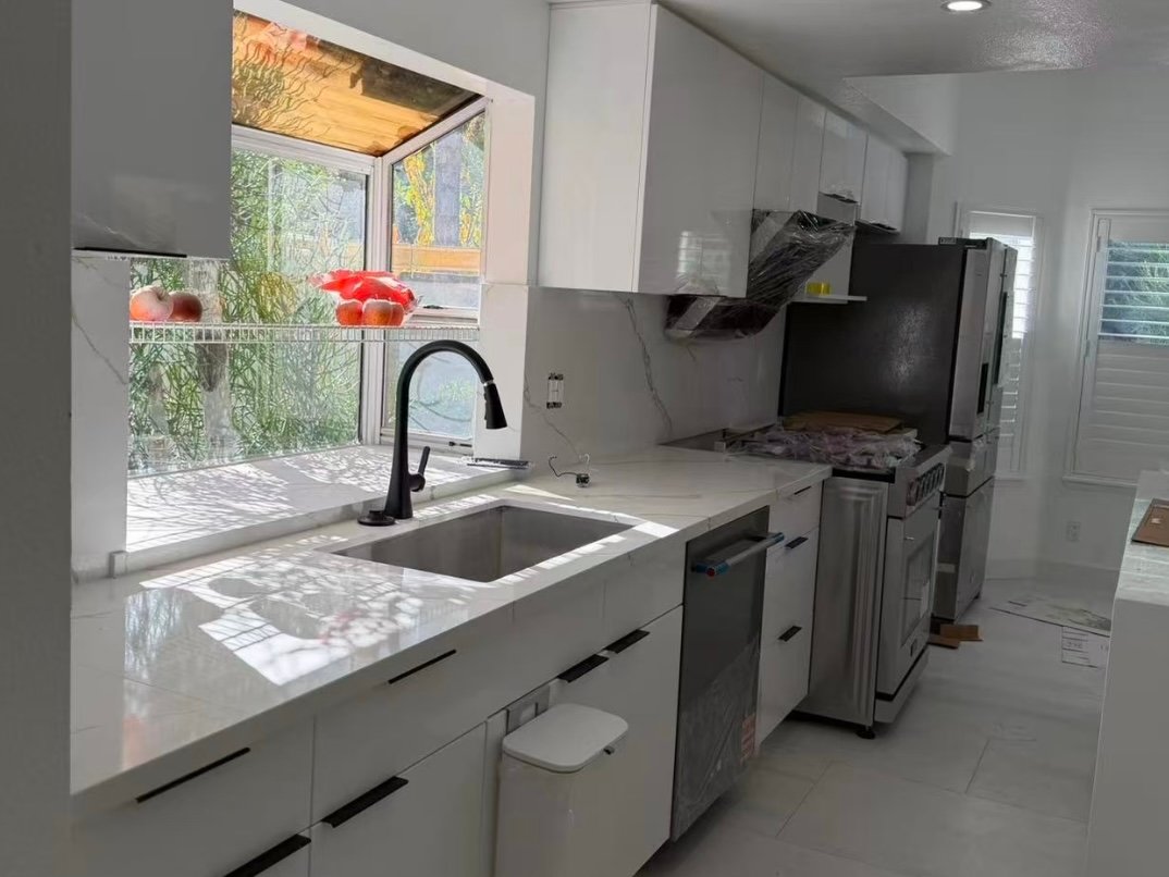 Lacquer Kitchen Cabinets