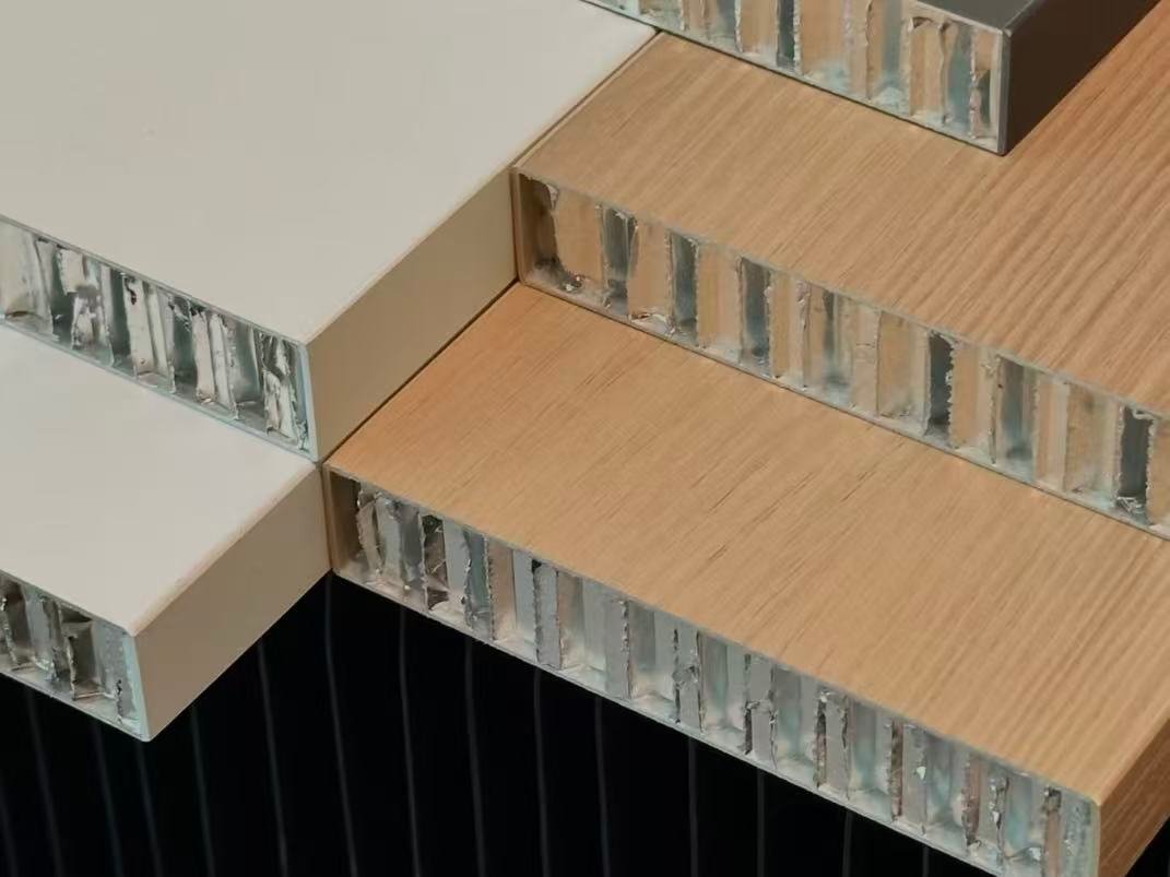 aluminum frame material.jpg Aluminum honeycomb panel cross-section with wood finish