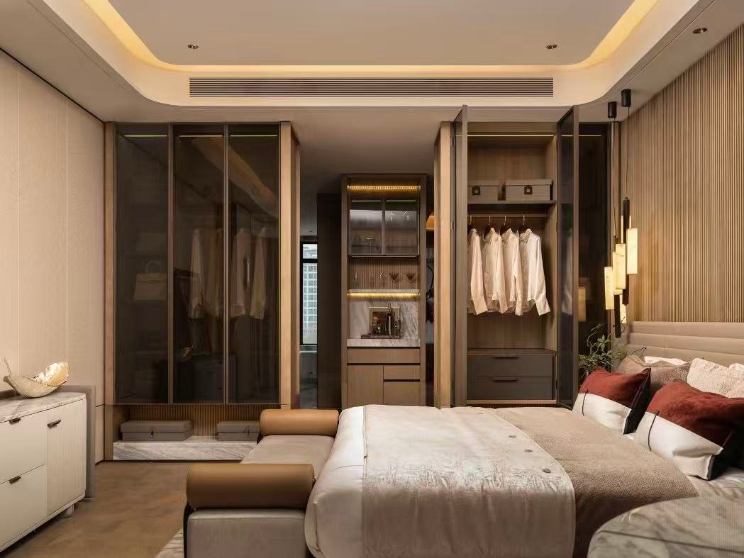classic hinged door wardrobe.webp Classic hinged wardrobe with elegant storage design