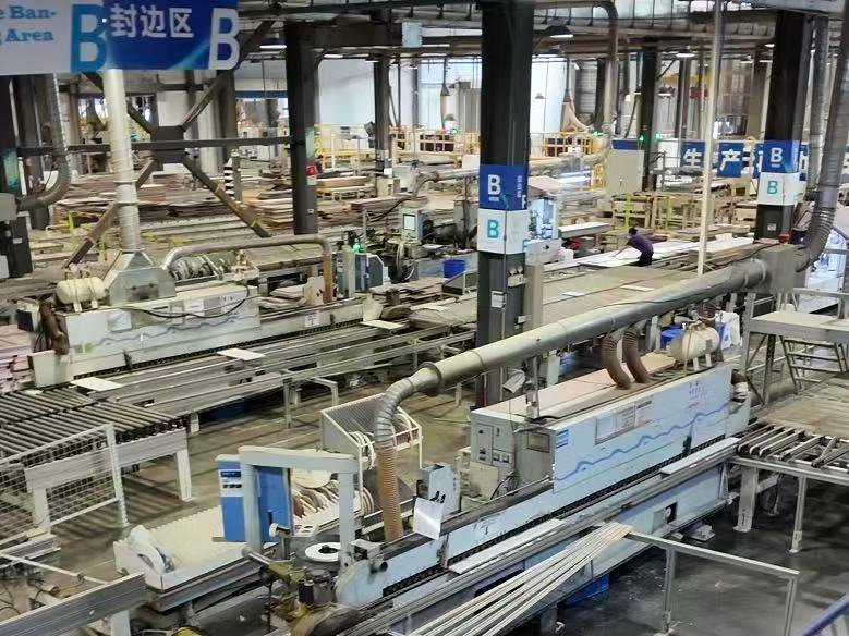 Custom cabinet and panel manufacturing factory