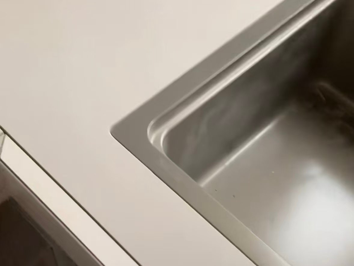 Porcelain kitchen countertop thin surface design