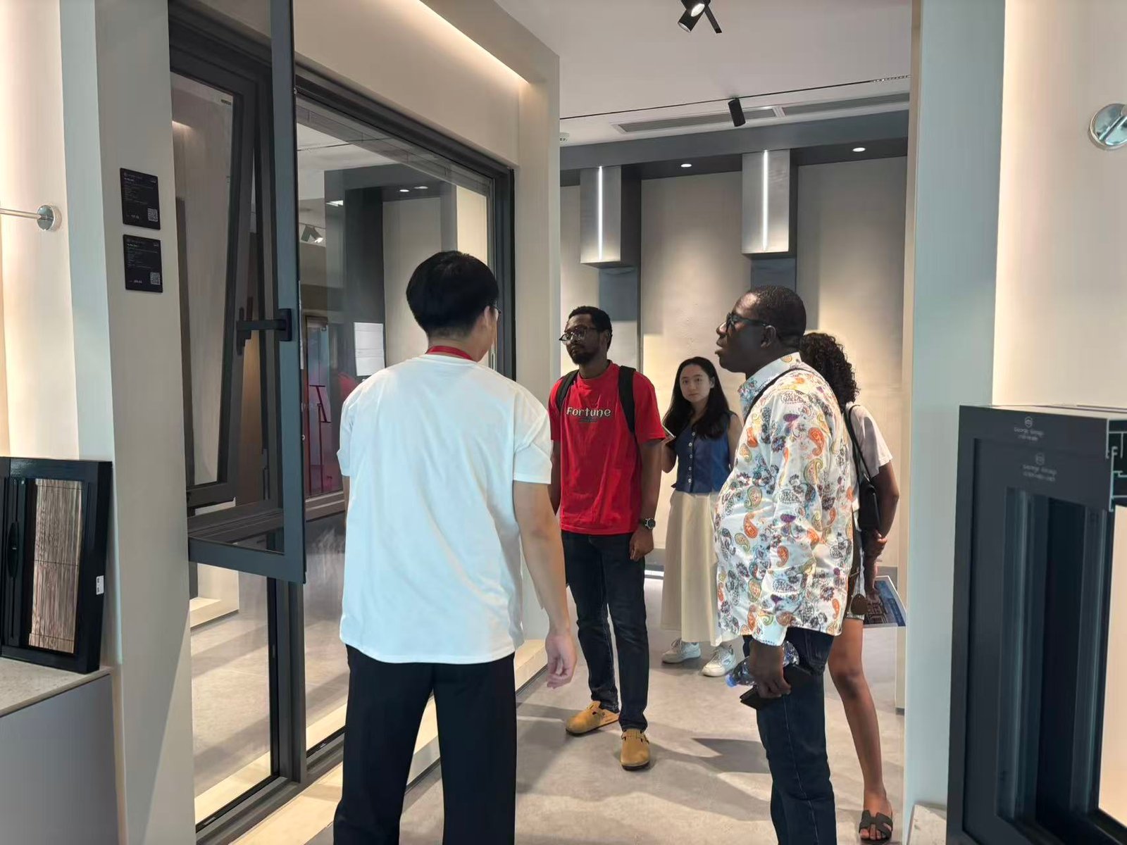 Client selecting window material and finish samples